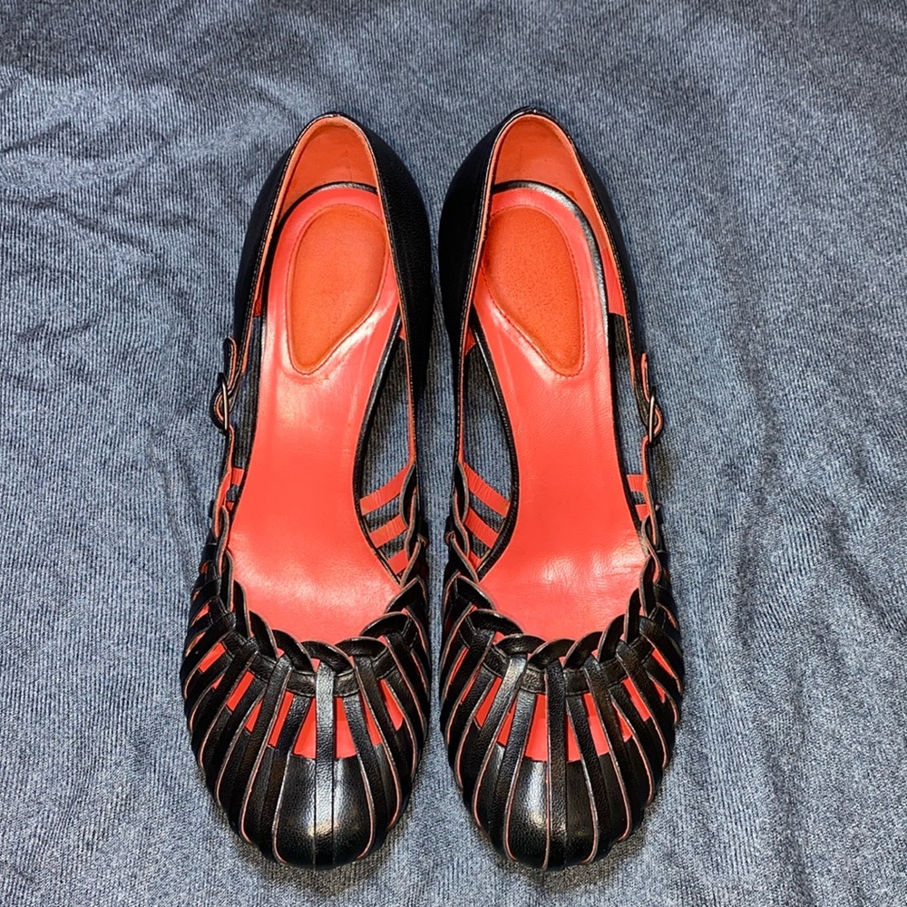 Vintage Bottega Veneta kitten heel shoes. Leather size 36 1/2 US size 6.